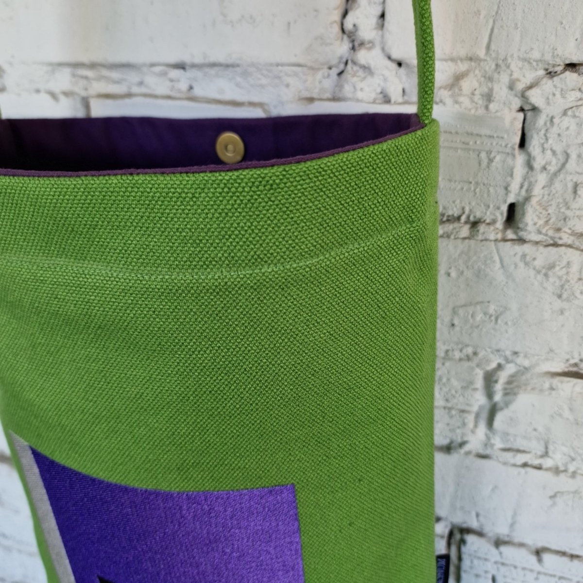 Green Canvas Crossbody Bag with Purple Lining and Urban Embroidery - RIMALINUM
