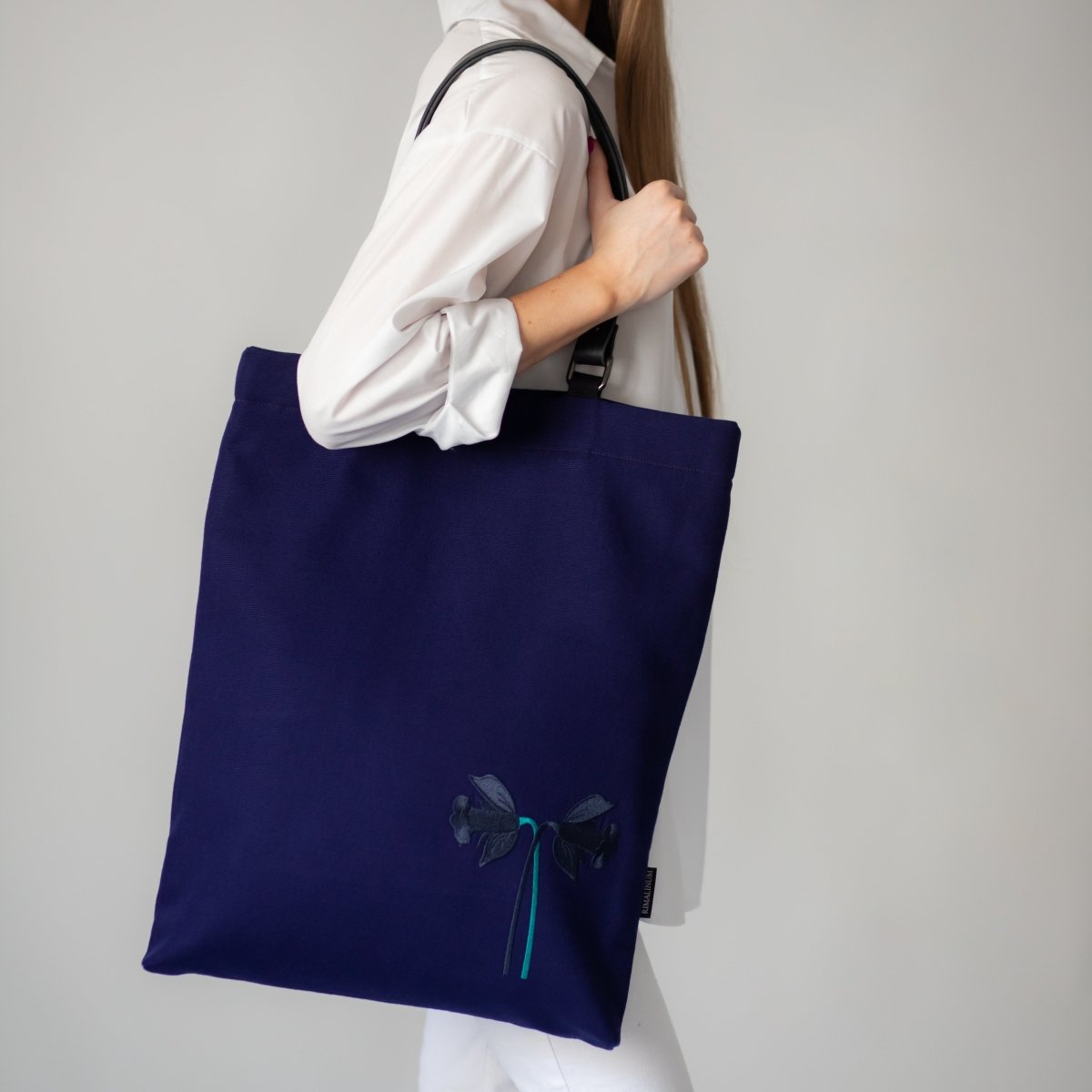 Purple Canvas Tote Bag with Daffodil Embroidery, Double Lining and Interior Pockets - RIMALINUM
