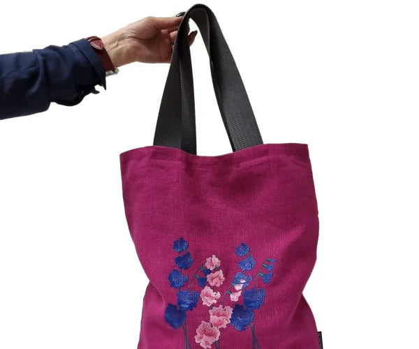 Why a Pink Tote Bag Should Be Your Everyday Must-Have