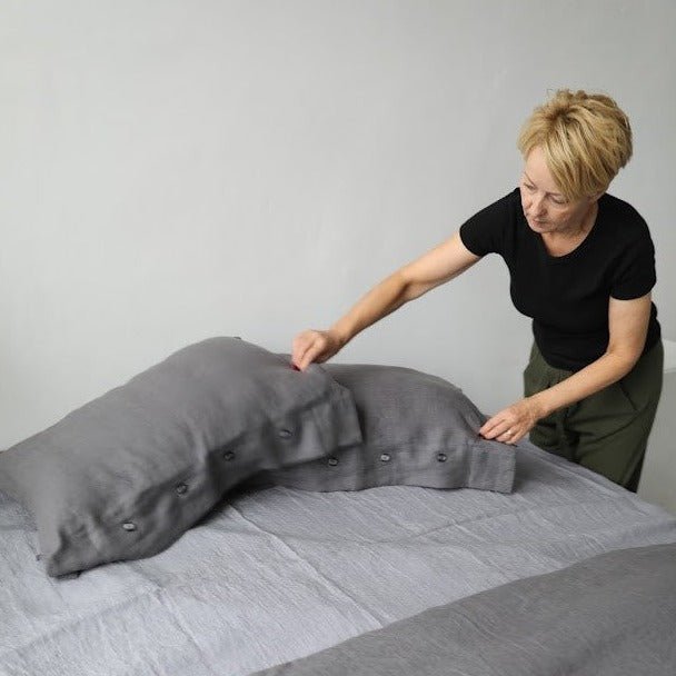 Contemporary Linen Pillowcase With Side Buttons "Beatrice" | Hypoallergenic & Anti - Bacteria - RIMALINUM