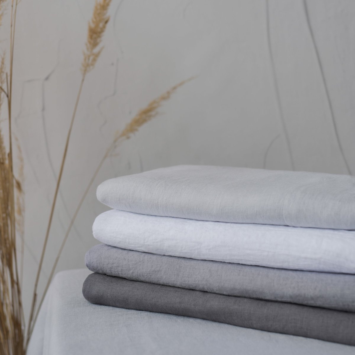 Linen Flat Sheet for Queen and King Size Beds | Antistatic and Hypoallergenic - RIMALINUM