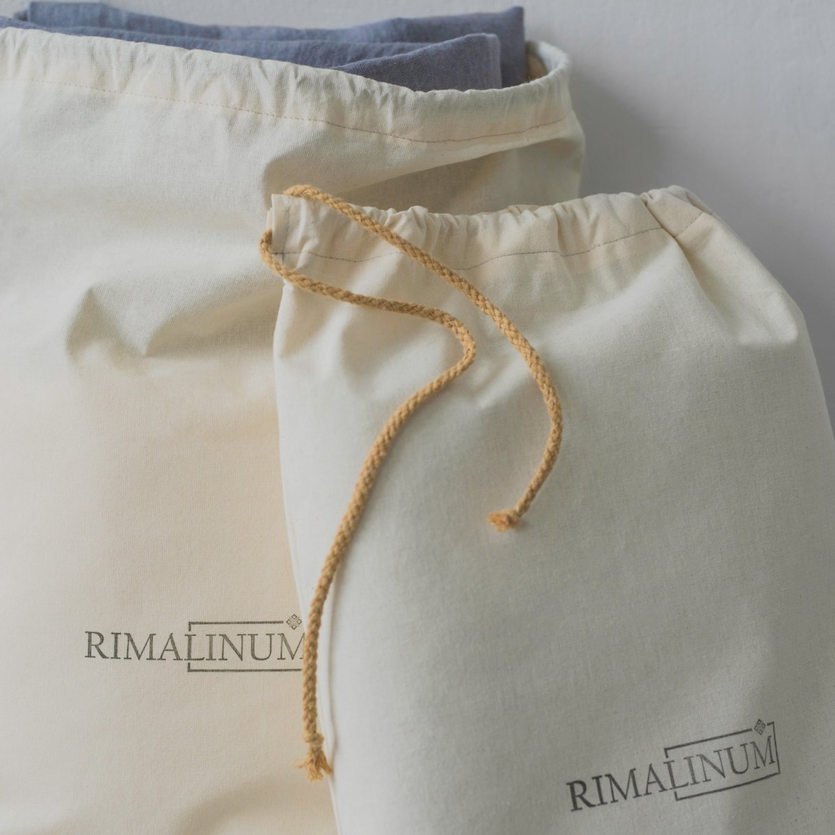 Linen Flat Sheet for Queen and King Size Beds | Antistatic and Hypoallergenic - RIMALINUM